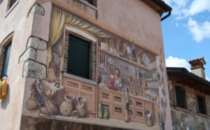 tarzo murales